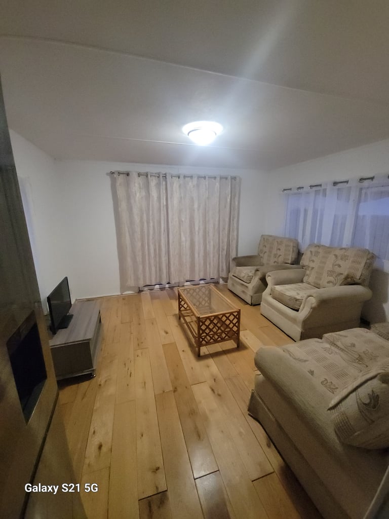 2 bedroom static caravan to rent 