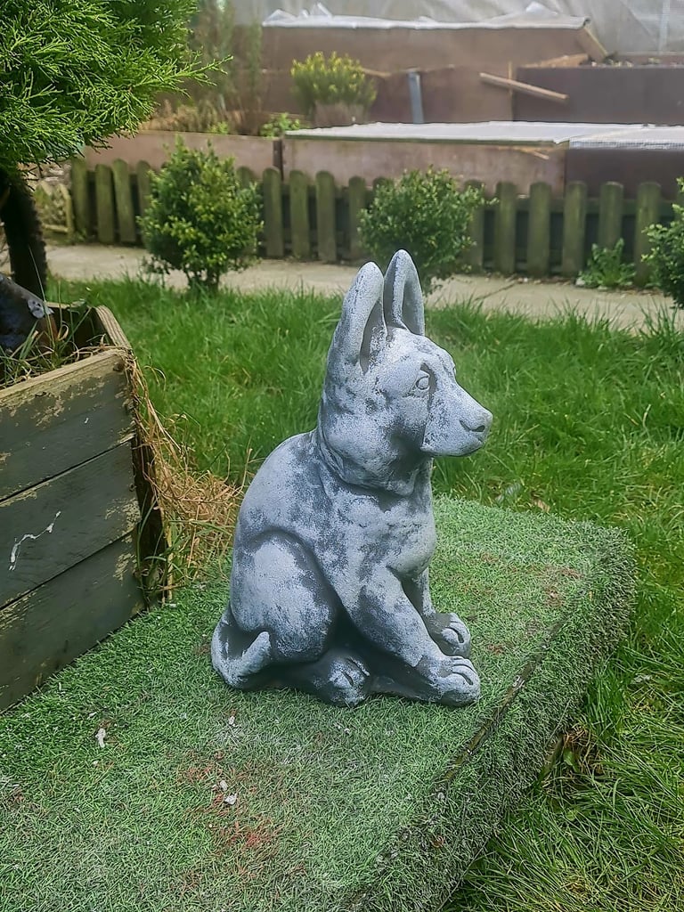 Concrete garden ornaments 
