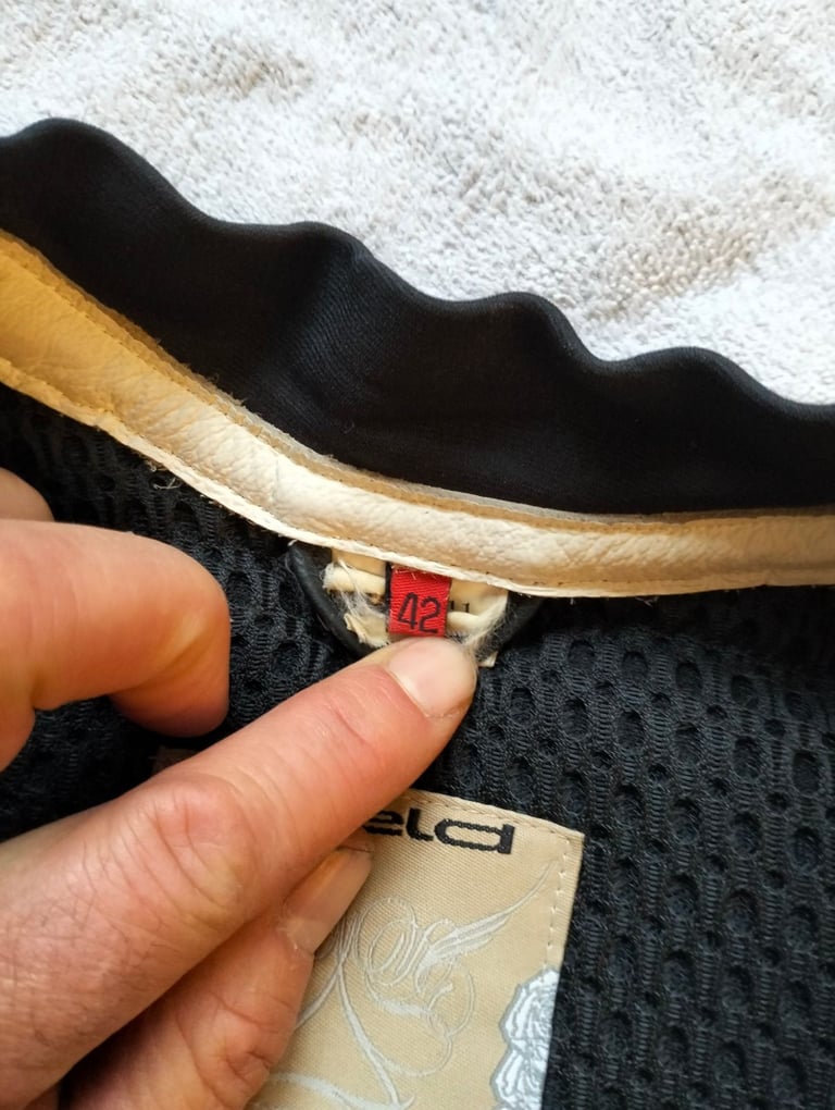 Held Womens Leather Motorbike 2 piece Suit  Size UK 12 EU 42 Jacket 38" Trousers 32"