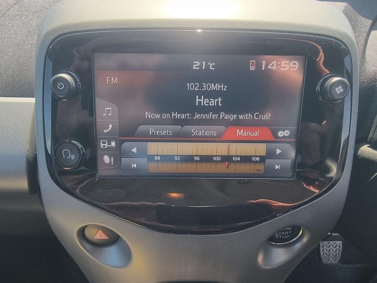 2018 Toyota AYGO 1.0 VVT-i x-clusiv Euro 6 5dr (Safety Sense) HATCHBACK Petrol Manual