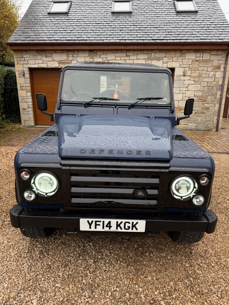 Land Rover 90 DEFENDER Hardtop 2198 (cc)