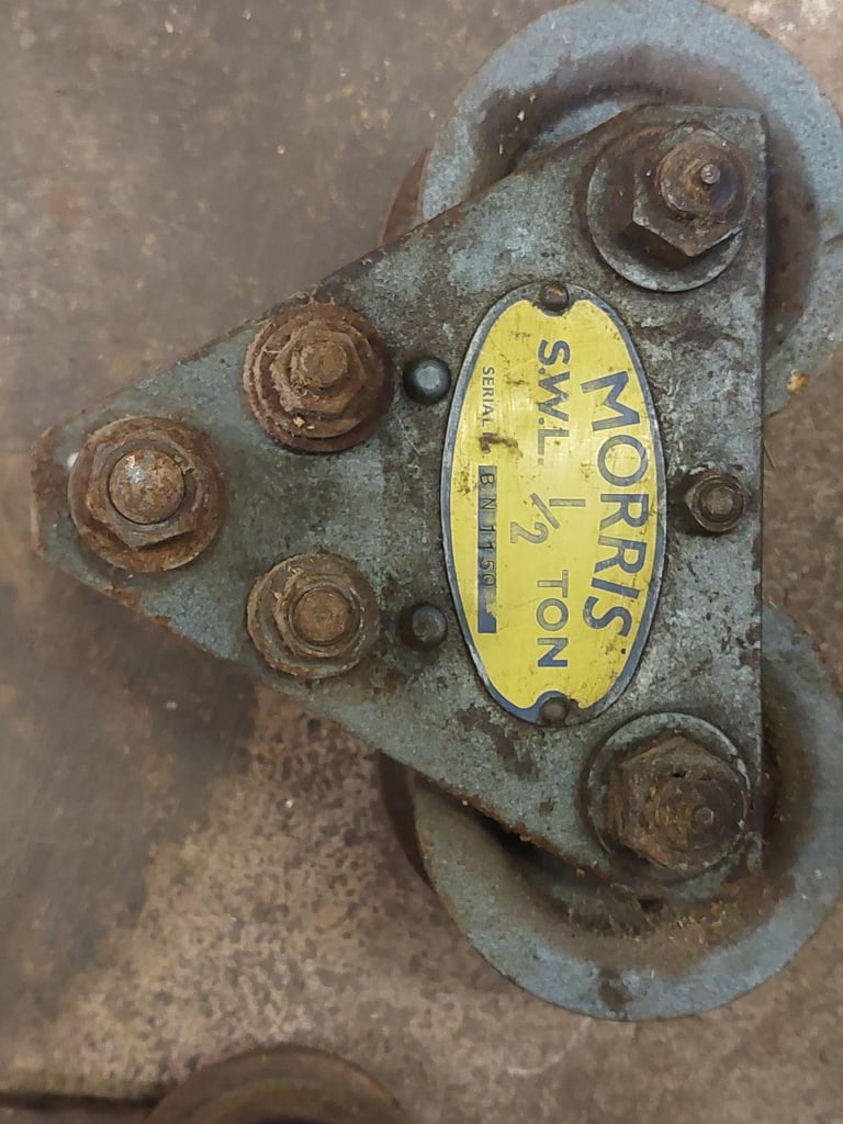 image for Lifing Gear Girder Trolley Ideal for Engine Lifting 