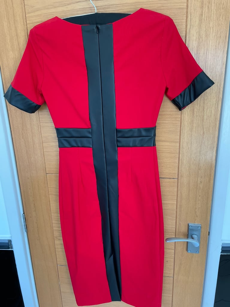 2 red dresses size 8, selling separately £5 each