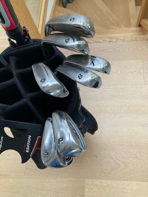 Top Flite "Tour Edition" - Golf Club Set with Bag / Stand