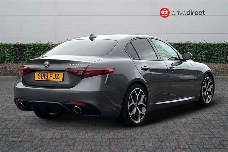 2019 Alfa Romeo Giulia 2.0 TB 280 Veloce 4dr Auto SALOON PETROL Automatic