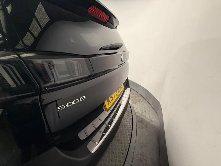 2023 Peugeot 5008 1.5 Bluehdi Allure Suv 5dr Diesel Eat Euro 6 (s/s) (130 Ps) HATCHBACK Diesel Au...