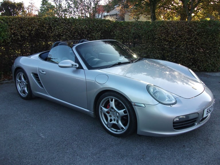 Porsche Boxster S, 987 3.2 model, FSH, HPI clear, Carrera S alloys, Blue roof, Navigation, PASM.