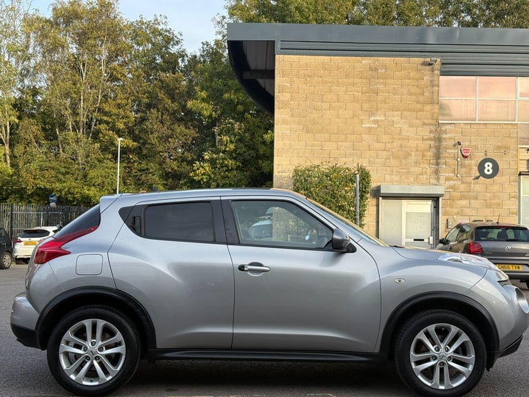 2012 Nissan Juke 1.6 Acenta 5dr [Premium Pack] HATCHBACK PETROL Manual
