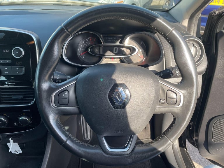 2017 Renault Clio 1.2 16V Play 5dr HATCHBACK PETROL Manual