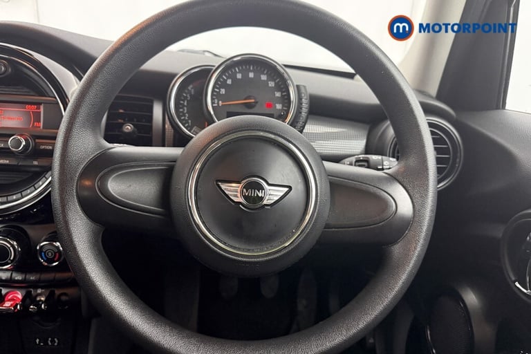 2016 MINI Hatch 1.5 Cooper 5dr Hatchback Petrol Manual