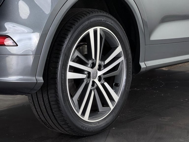 2019 Audi Q5 2.0 TFSIe 55 S line Competition S Tronic quattro Euro 6 (s/s) 5dr 14.1kWh ESTATE PET...