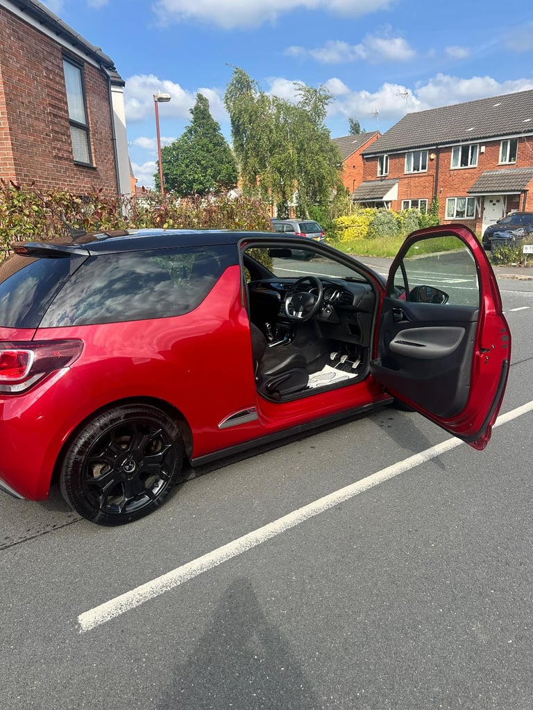 DS, DS 3, Hatchback, 2016, Manual, 1199 (cc), 3 doors