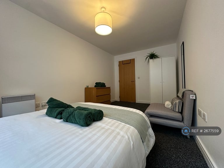 1 bedroom flat in Dyche Street, Manchester, M4 (1 bed) (#2677559)
