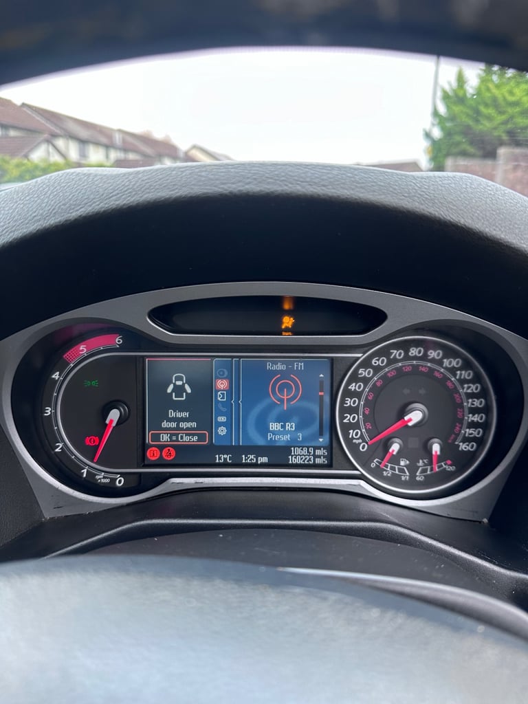 Ford, MONDEO, Hatchback, 2010, Manual, 2179 (cc), 5 doors