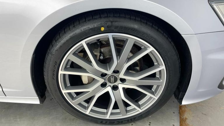 2022 Audi A6 Avant Black Edition 40 TDI quattro 204 PS S tronic Automatic Estate Diesel Automatic