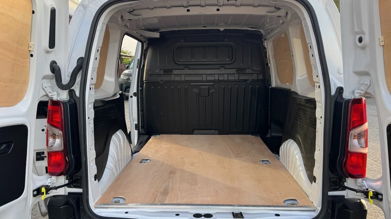 2024 Vauxhall Combo 1.5 Turbo D 100ps Prime H1 Van PANEL VAN Diesel Manual