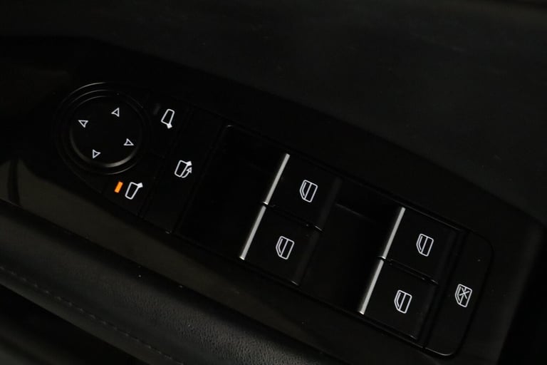 2020 Mazda Mazda3 2.0 SKYACTIV-X MHEV GT Sport Tech Auto Euro 6 (s/s) 4dr SALOON Petrol Automatic