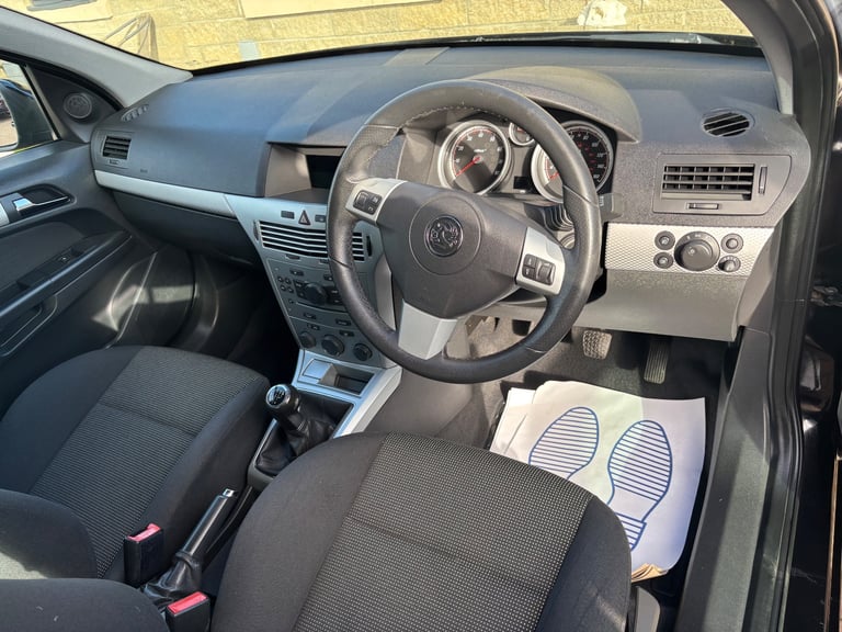 Vauxhall, ASTRA, Hatchback, 2010, Manual, 1598 (cc), 5 doors