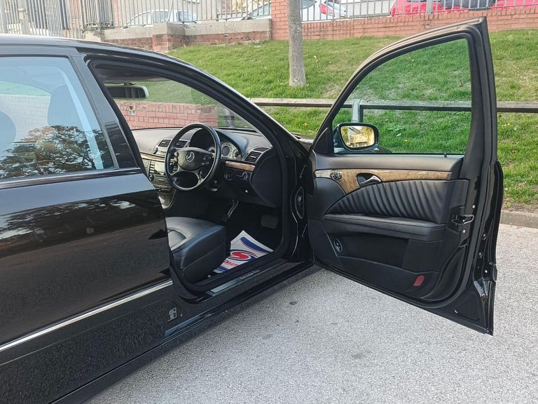 2008 Mercedes-Benz E-Class E220 CDI Avantgarde 4dr Tip Auto SALOON DIESEL Automatic