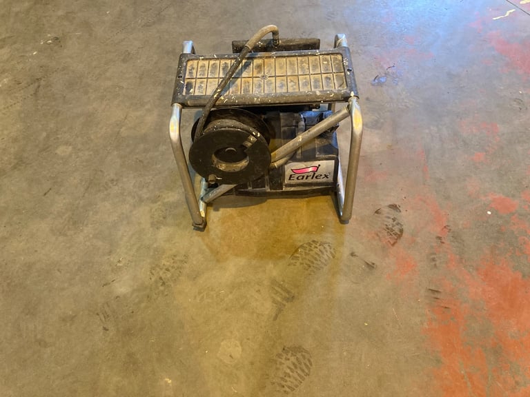 Wallpaper strippers. Professional 