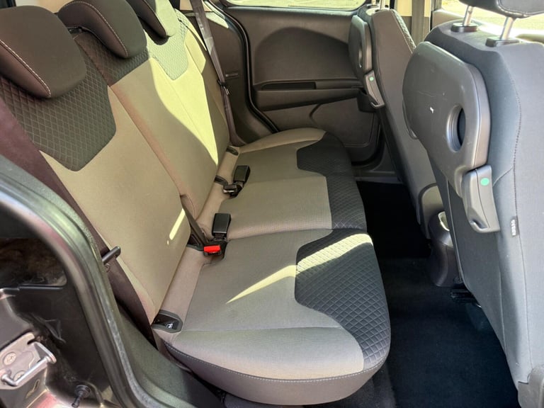 2019 Ford Tourneo Courier 1.5 TDCi Zetec Euro 6 5dr MPV Diesel Manual