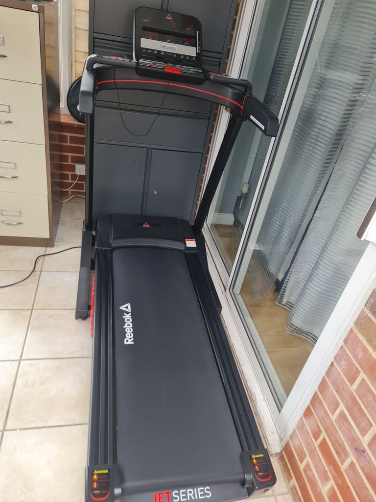 Reebok jet 100 professional treadmill in excellent condition 