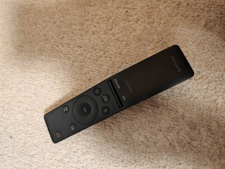 Samsung Soundbar and Subwoofer 2.1 Kit