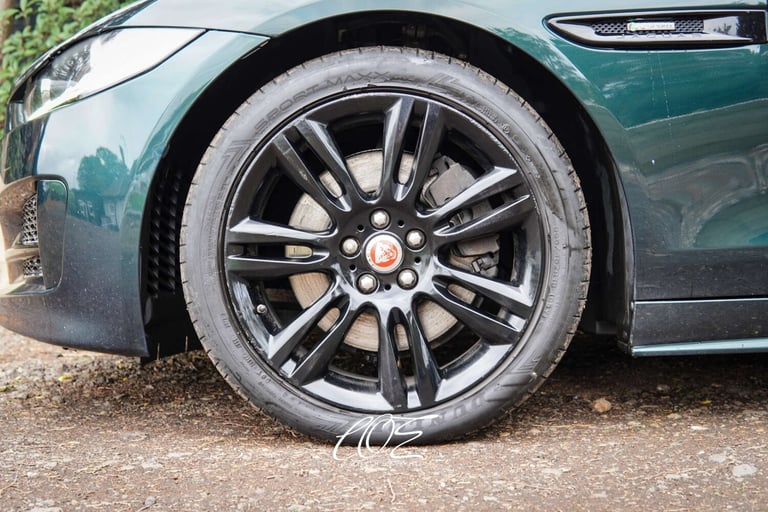 2016 Jaguar XE 2.0 XE R-Sport i Auto 4dr Saloon Petrol Automatic