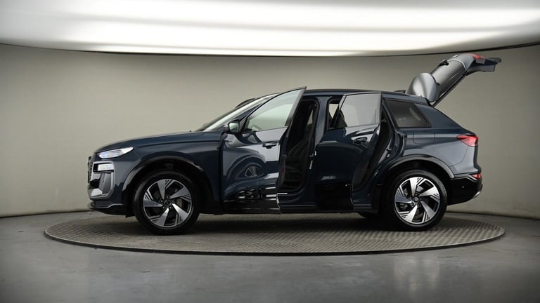 2024 Audi Q6 e-tron 100kWh S line SUV 5dr Electric Auto quattro (388 ps) SUV Electric Automatic
