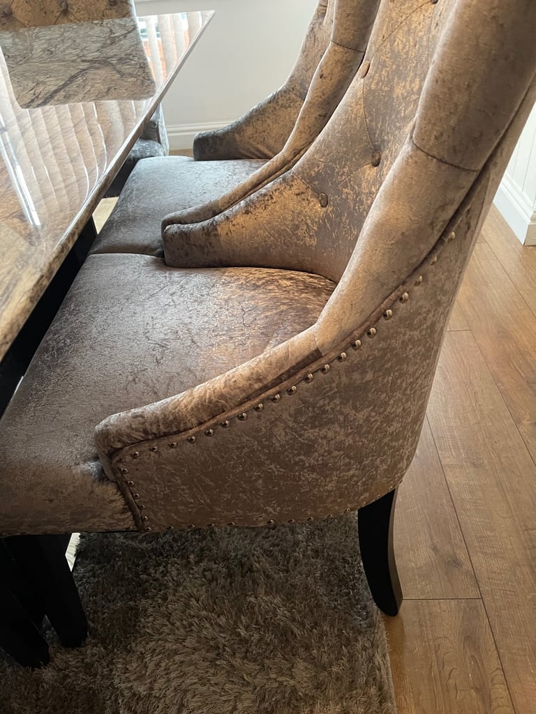 Marble Dining Table – 1 Year Old – Excellent Condition