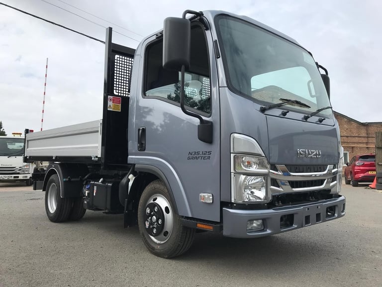 NEW UNREGISTERED Isuzu Grafter N35.125 T/WHL SWB E6 1.9 TIPPER IN FLINT GREY 