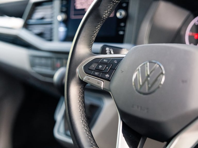 2024 Volkswagen Transporter 2.0 TDI 150 Highline Kombi Van DSG WINDOW VAN DIESEL Automatic