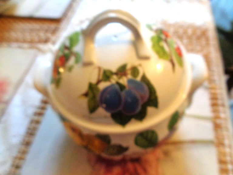 PORTMEIRION 'POMONA' ROUND TOUREEN - AS NEW