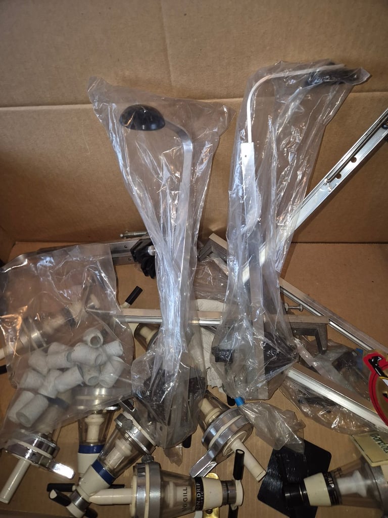 Beer pump and accessories all sorts 