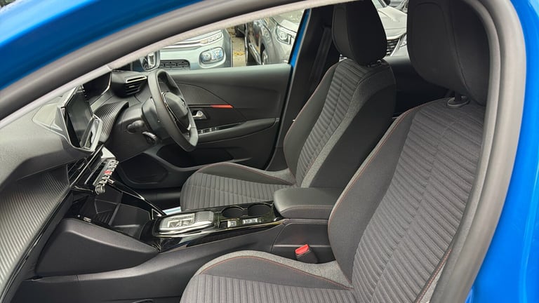 2025 Peugeot 208 50kWh Active Premium + Hatchback 5dr Electric Auto (7.4kW Charger) (136 ps) Hatc...