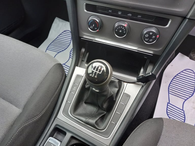 2015 Volkswagen Golf 1.6 TDI 105 S 5dr HATCHBACK Diesel Manual