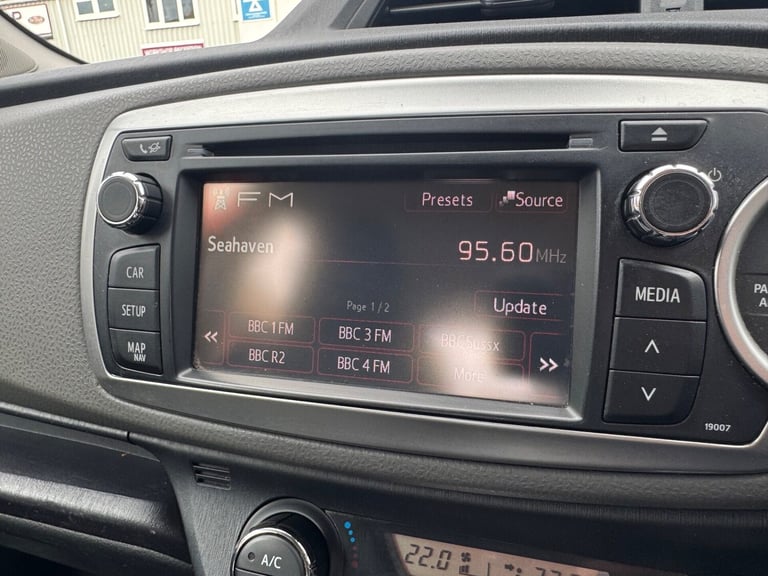 2014 Toyota Yaris 1.33 VVT-I ICON PLUS Hatchback Petrol Manual