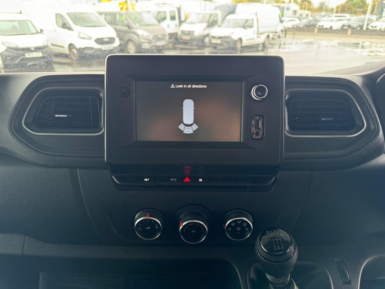 2022 Renault Master 2.3 dCi 35 Business+ FWD LWB Medium Roof Euro 6 4dr PANEL VAN Diesel Manual