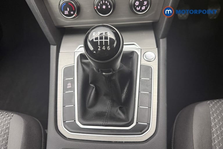 2019 Volkswagen Passat 2.0 TDI S 5dr ESTATE DIESEL Manual
