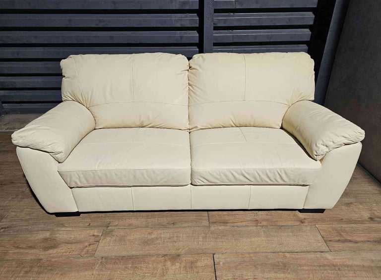 Unused Real Leather 3 Seater Sofa - Ivory. 