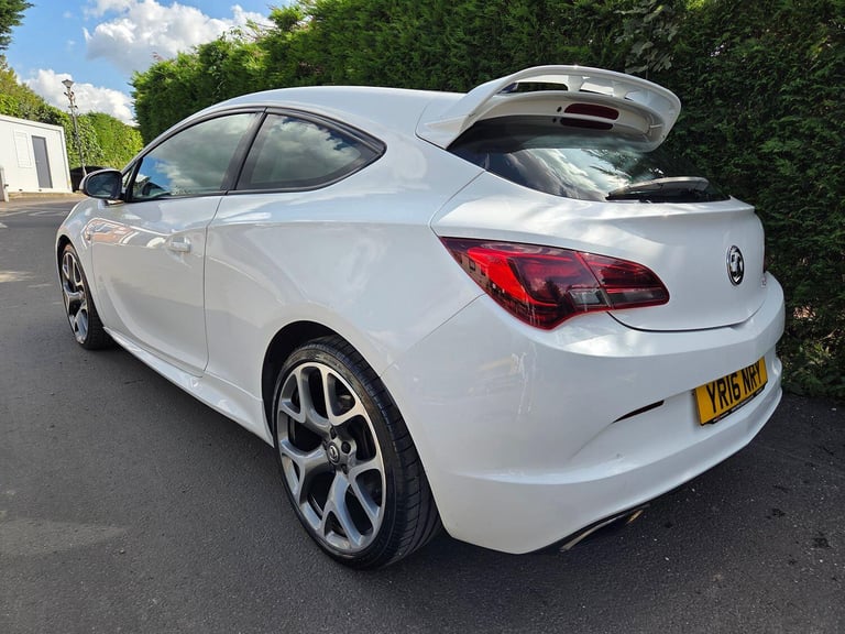 VAUXHALL ASTRA GTC 2.0 T VXR 2016
