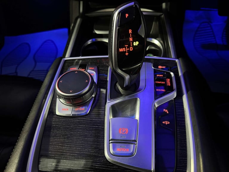 2017 BMW 7 Series 740d xDrive M Sport 4dr Auto SALOON DIESEL Automatic