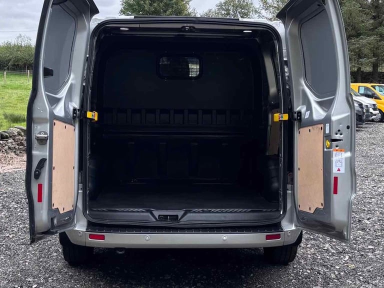 2022 Ford Transit Custom 2.0 320 Limited 6 Seater Crew Van Double Cab 5dr Diesel Auto L1 H1 Euro ...