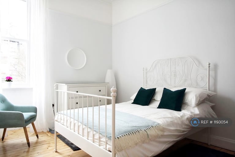 2 bedroom flat in Dundee Terrace, Edinburgh, EH11 (2 bed) (#1193054)