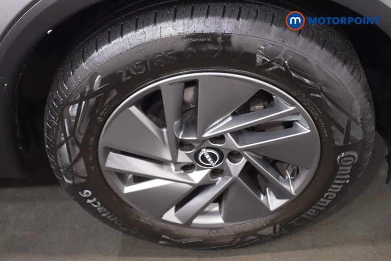 2023 Nissan Qashqai 1.3 DiG-T MH Acenta Premium 5dr SUV Petrol Manual