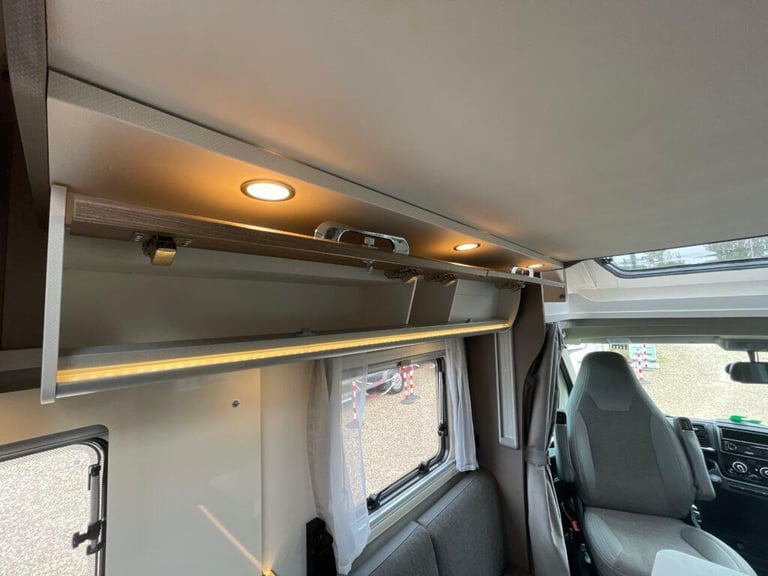 Estrusco T7400 QBC 4 berth 4 Belt Motorhome Rear garage 
