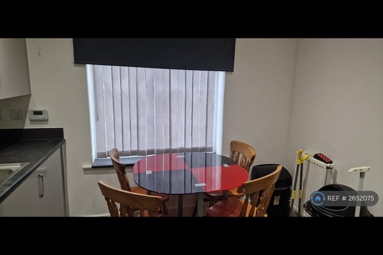 4 bedroom house in Longships Drive, Milton Keynes, MK3 (4 bed) (#2652075)