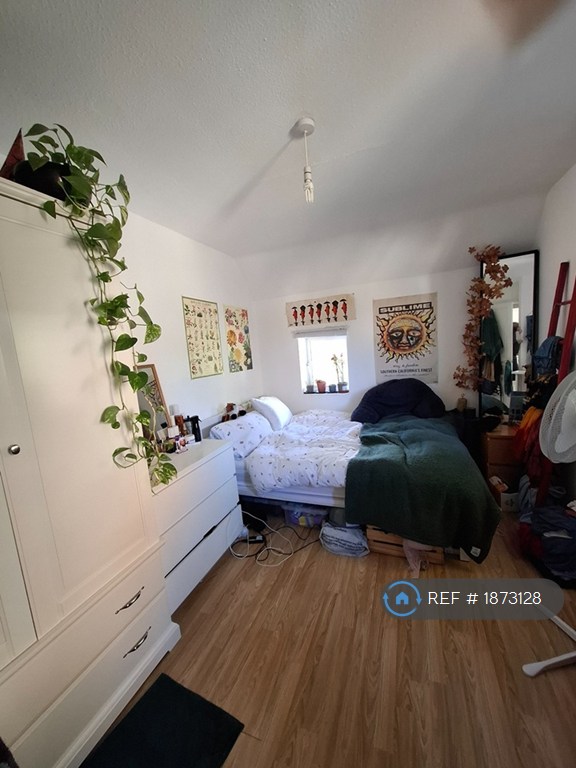 6 bedroom house in Somers Close, Stanmore, SO22 (6 bed) (#1873128)