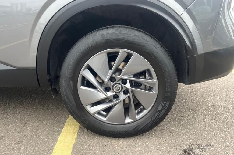 2021 Nissan Qashqai 1.3 DiG-T MH Acenta Premium 5dr Manual Hatchback Petrol Manual