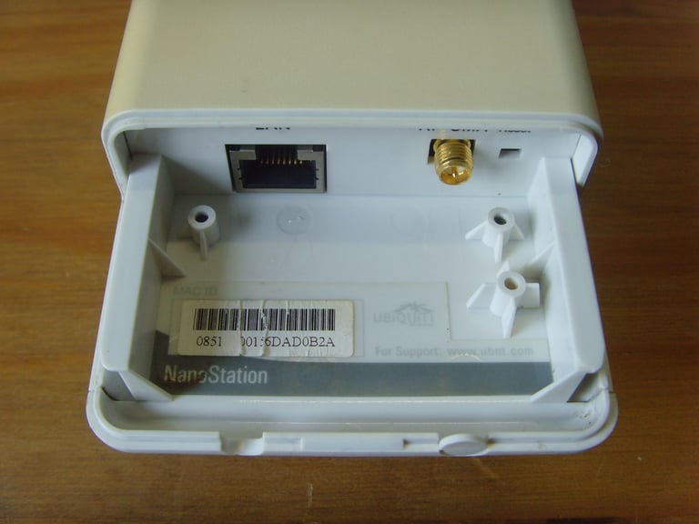 Ubiquiti NanoStation2 Outdoor 10dBi CPE Access Point Router CAN POST